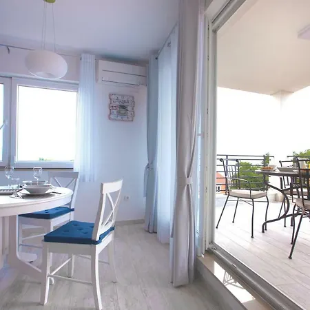 Apartment Stina *