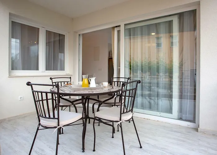 Stina شقة بريكو